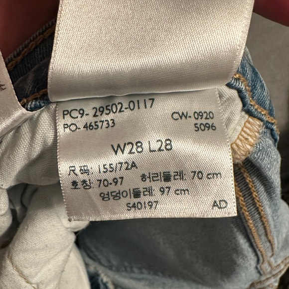 Levi Straight Leg 501s - Picture 4 of 5